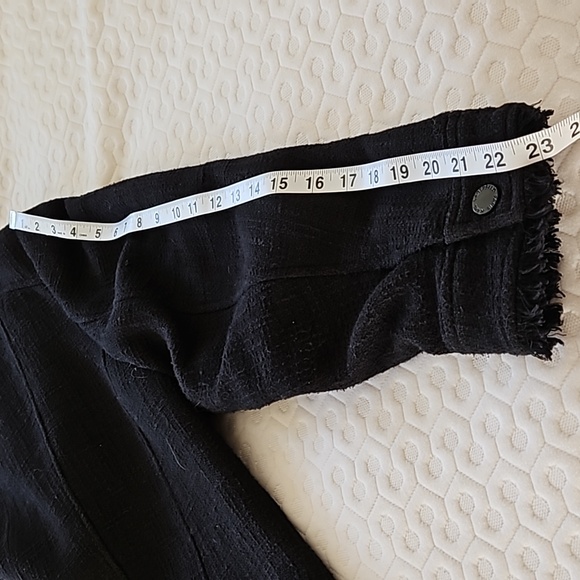 Karl Lagerfeld XL Black short blazer: frayed edges, zipper. EUC. - Picture 6 of 15